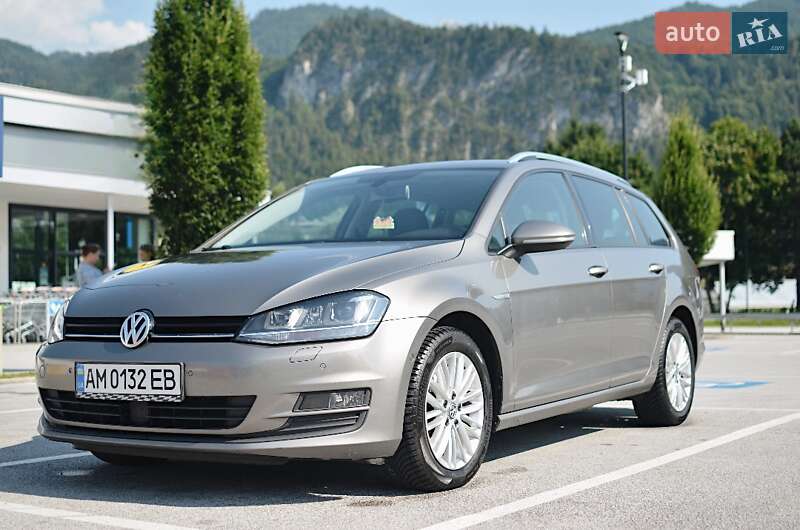 Універсал Volkswagen Golf 2014 в Житомирі