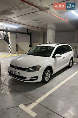 Універсал Volkswagen Golf 2016 в Києві