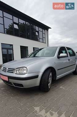 Хетчбек Volkswagen Golf 2000 в Рівному