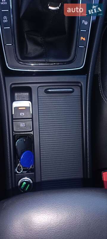 Хетчбек Volkswagen Golf 2012 в Полтаві