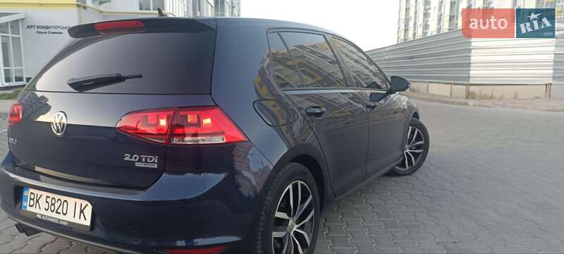 Хетчбек Volkswagen Golf 2012 в Полтаві