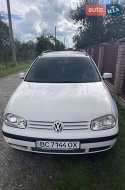 Универсал Volkswagen Golf 2002 в Ивано-Франково