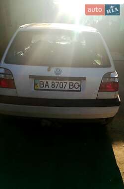 Хэтчбек Volkswagen Golf 1994 в Кропивницком