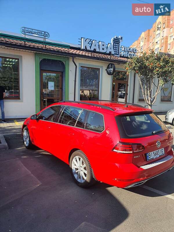Універсал Volkswagen Golf 2017 в Полтаві