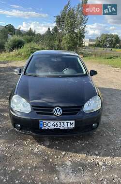 Хетчбек Volkswagen Golf 2005 в Бориславі