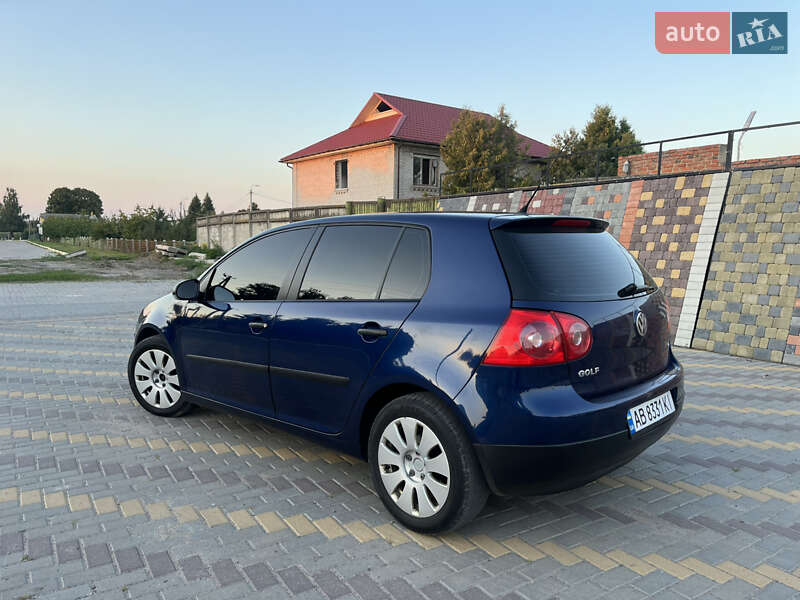 Хетчбек Volkswagen Golf 2007 в Вінниці