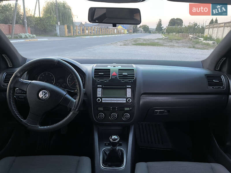 Хетчбек Volkswagen Golf 2007 в Вінниці