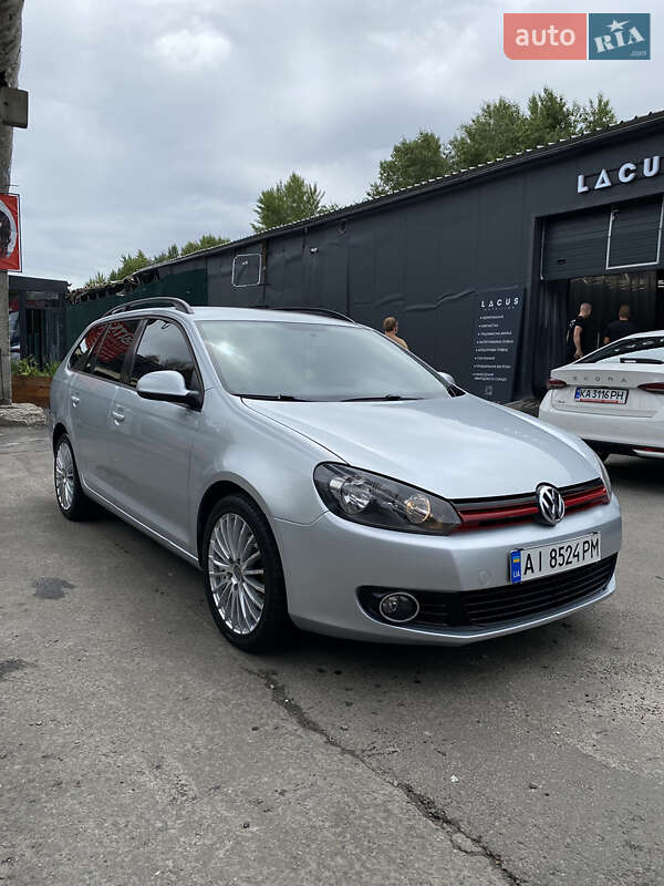 Универсал Volkswagen Golf 2011 в Киеве