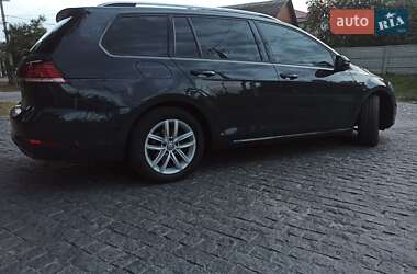 Універсал Volkswagen Golf 2018 в Гадячі