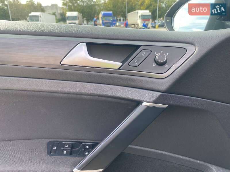 Универсал Volkswagen Golf 2017 в Черкассах