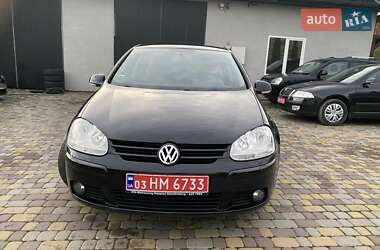 Хэтчбек Volkswagen Golf 2006 в  фото 3 Хэтчбек Volkswagen Golf 2006 в