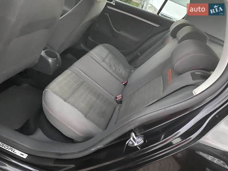 Хетчбек Volkswagen Golf 2006 в Нововолинську фото 11 Хетчбек Volkswagen Golf 2006 в Нововолинську
