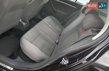 Хэтчбек Volkswagen Golf 2006 в  фото 11 Хэтчбек Volkswagen Golf 2006 в