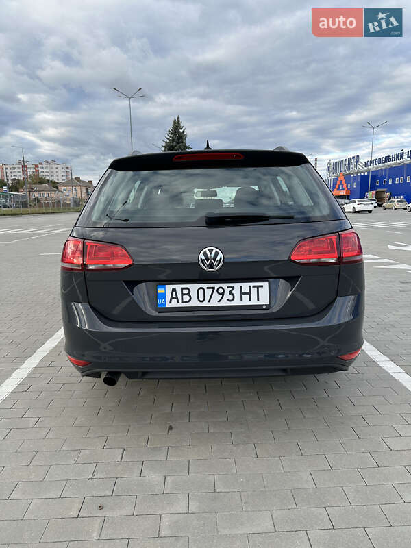 Універсал Volkswagen Golf 2016 в Вінниці