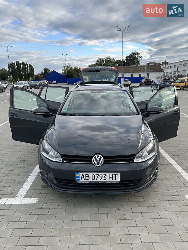 Універсал Volkswagen Golf 2016 в Вінниці