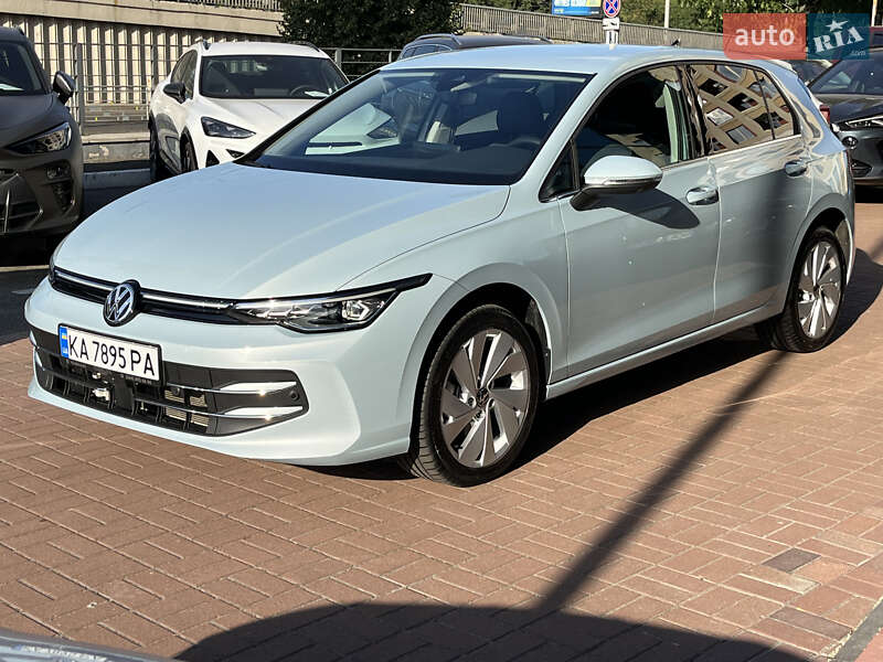 Volkswagen Golf 2025
