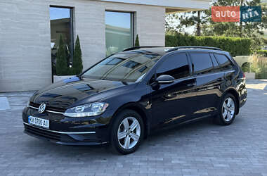Универсал Volkswagen Golf 2019 в Киеве