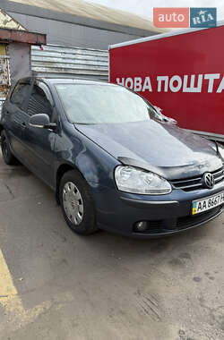 Хэтчбек Volkswagen Golf 2008 в Киеве