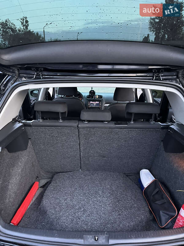 Хетчбек Volkswagen Golf 2011 в Києві