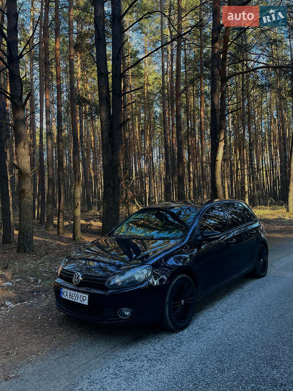 Хетчбек Volkswagen Golf 2011 в Києві