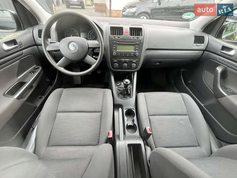 Хэтчбек Volkswagen Golf 2004 в Звягеле фото 32 Хэтчбек Volkswagen Golf 2004 в Звягеле