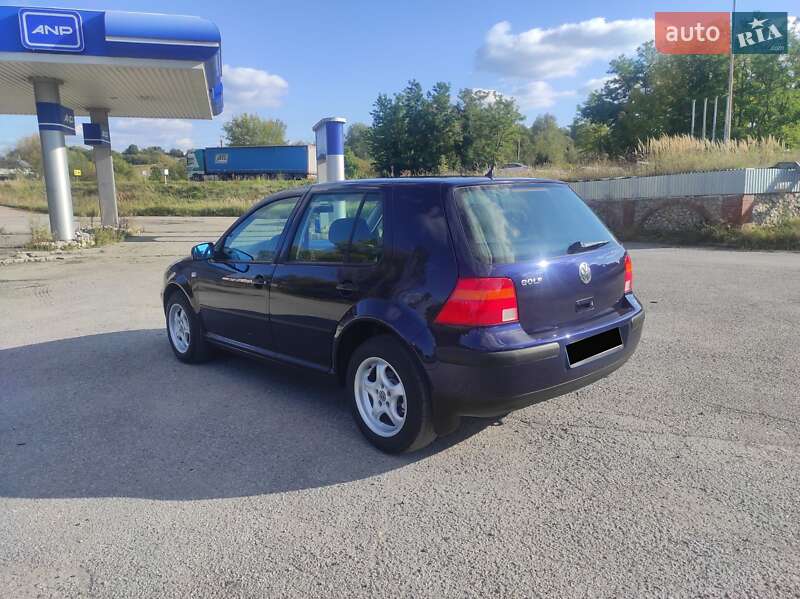 Хэтчбек Volkswagen Golf 2000 в Тернополе