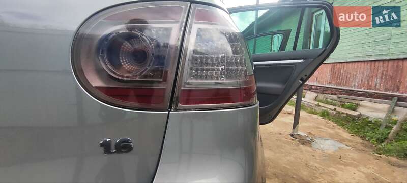 Хэтчбек Volkswagen Golf 2007 в Сновске