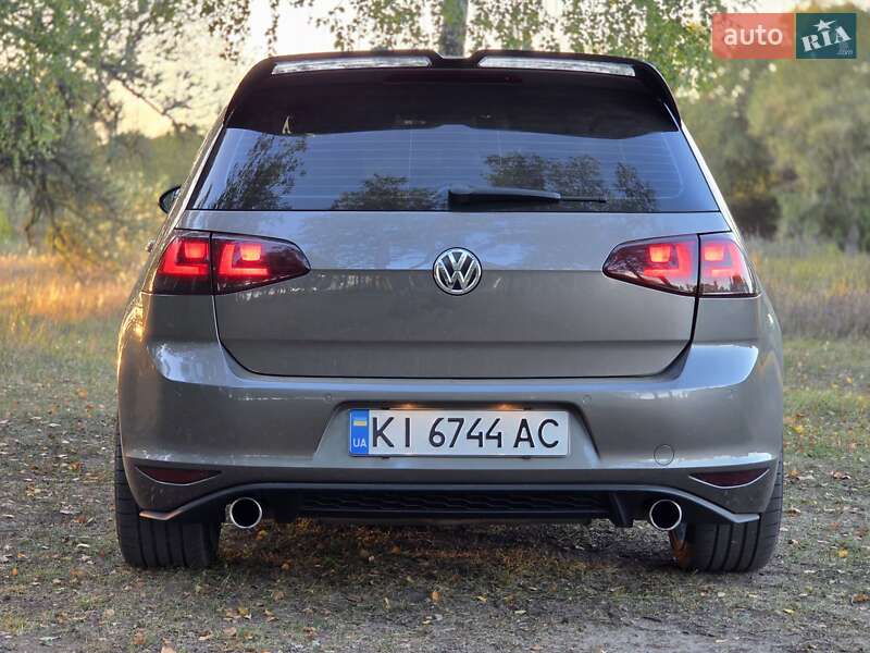 Хетчбек Volkswagen Golf 2013 в Пирятині