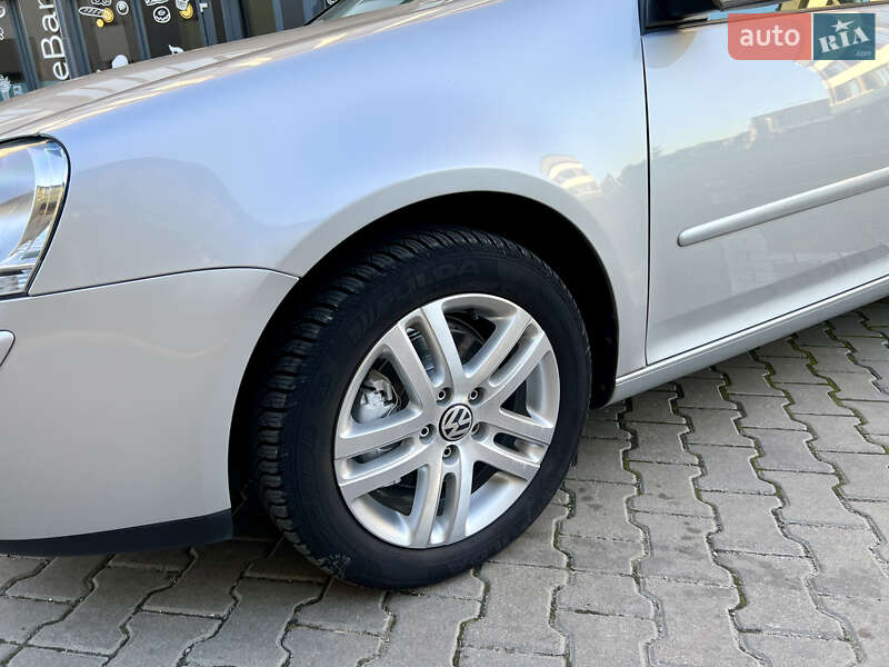 Хэтчбек Volkswagen Golf 2007 в Ивано-Франковске