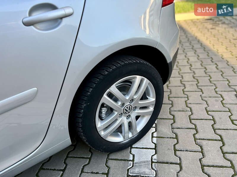 Хэтчбек Volkswagen Golf 2007 в Ивано-Франковске
