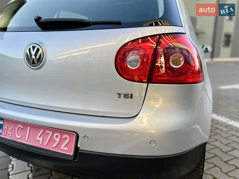 Хэтчбек Volkswagen Golf 2007 в Ивано-Франковске