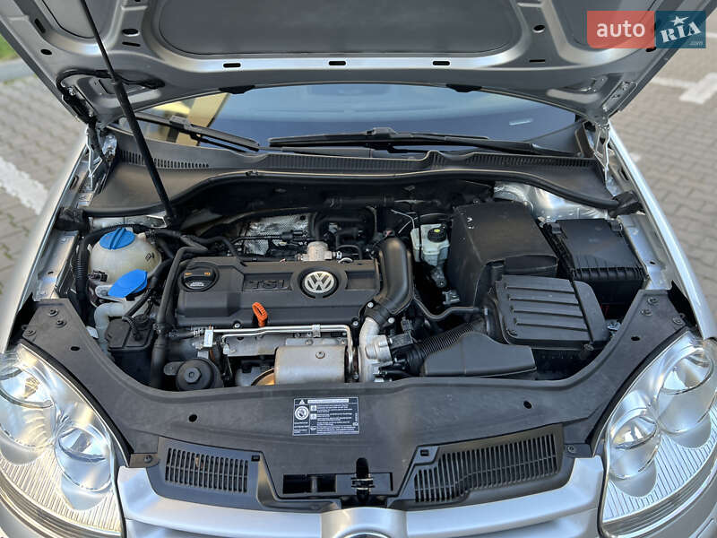 Хэтчбек Volkswagen Golf 2007 в Ивано-Франковске