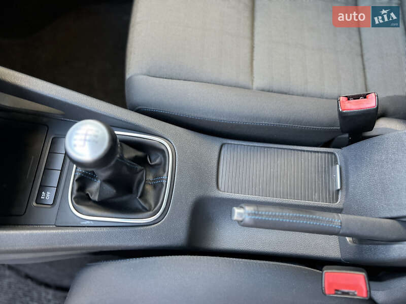 Хэтчбек Volkswagen Golf 2007 в Ивано-Франковске