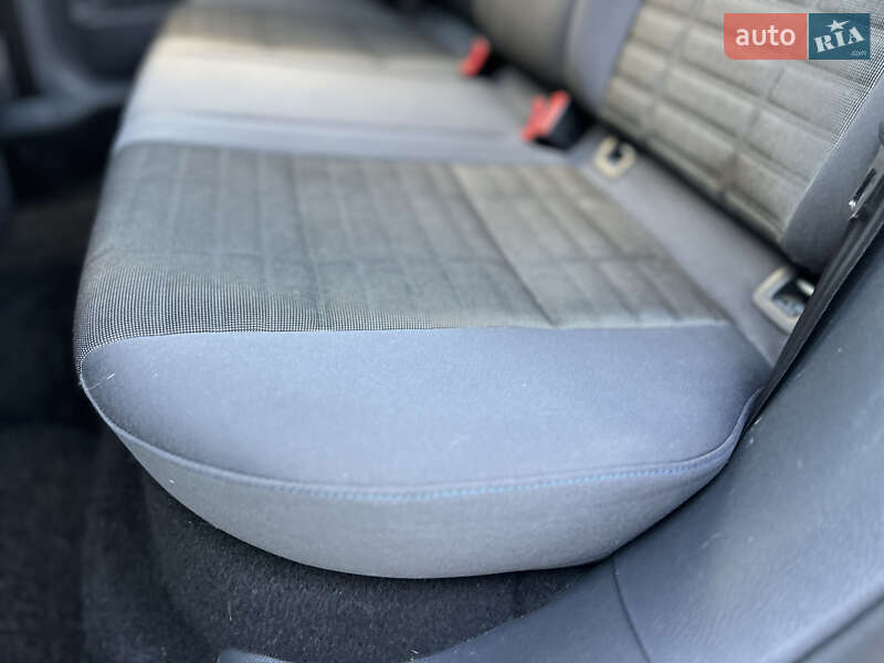 Хэтчбек Volkswagen Golf 2007 в Ивано-Франковске