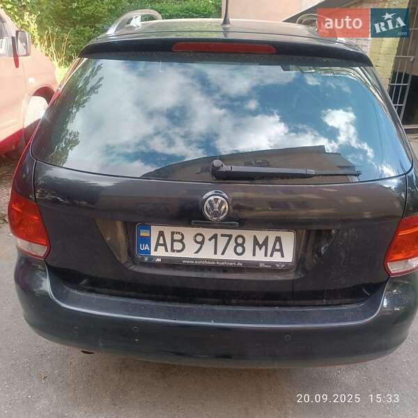 Універсал Volkswagen Golf 2009 в Вінниці