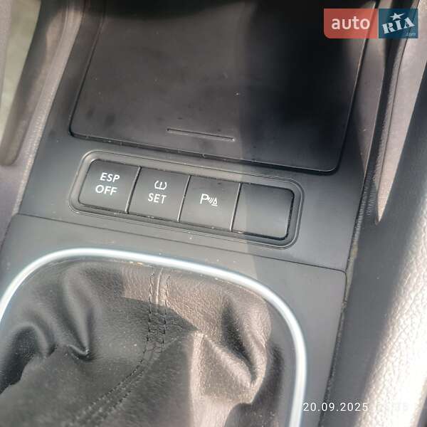 Універсал Volkswagen Golf 2009 в Вінниці