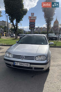 Хэтчбек Volkswagen Golf 2000 в Ивано-Франковске