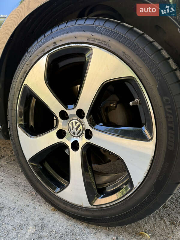 Хэтчбек Volkswagen Golf 2017 в Киеве фото 18 Хэтчбек Volkswagen Golf 2017 в Киеве