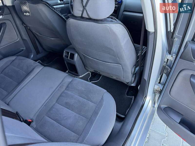 Універсал Volkswagen Golf 2008 в Тернополі