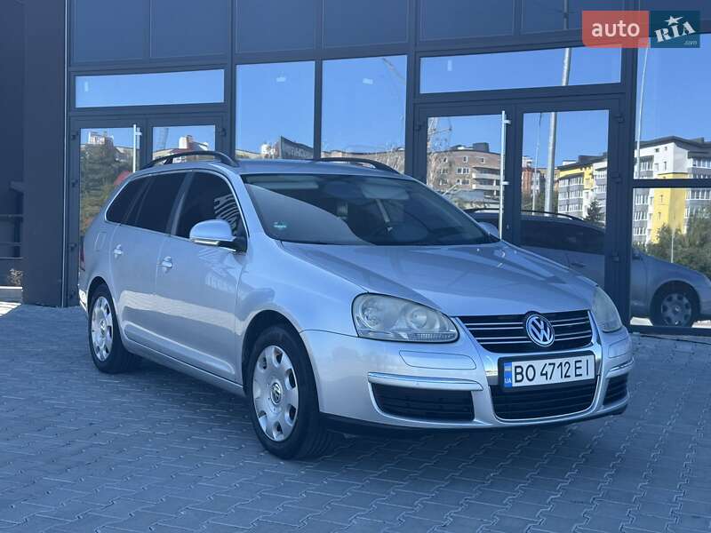 Універсал Volkswagen Golf 2008 в Тернополі