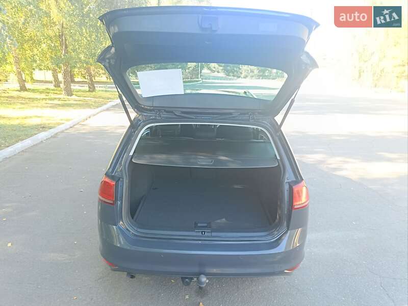 Універсал Volkswagen Golf 2014 в Києві