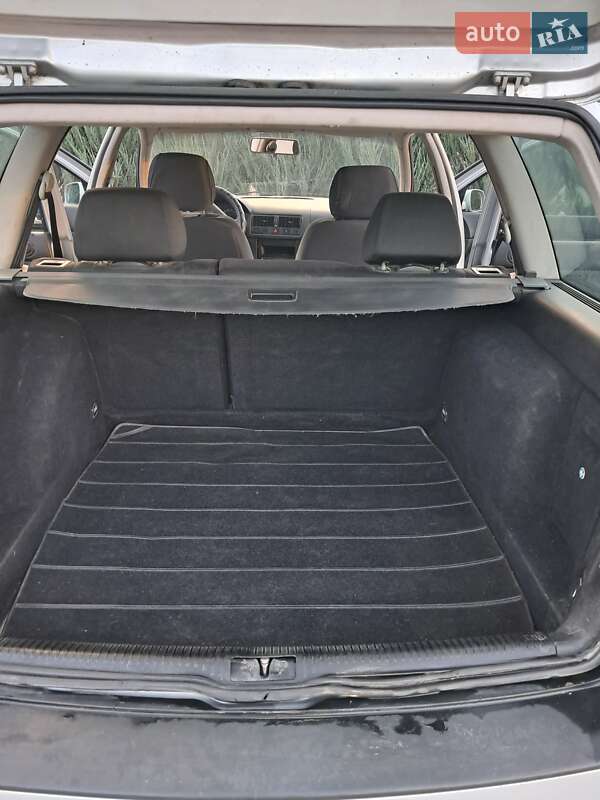 Универсал Volkswagen Golf 2001 в Полтаве