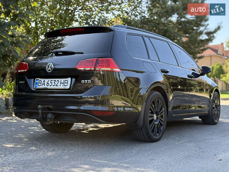 Универсал Volkswagen Golf 2014 в Киеве