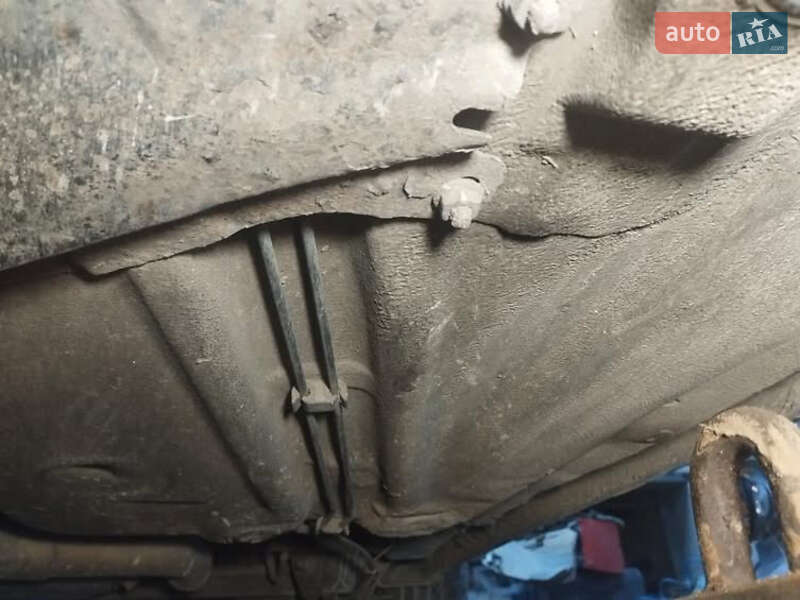 Хетчбек Volkswagen Golf 2000 в Тернополі