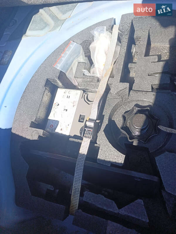 Хетчбек Volkswagen Golf 2009 в Сумах