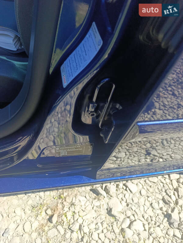 Хетчбек Volkswagen Golf 2009 в Сумах