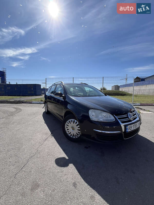 Універсал Volkswagen Golf 2007 в Вінниці