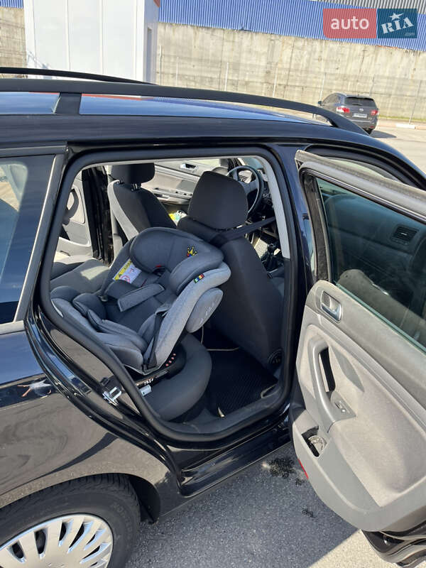 Універсал Volkswagen Golf 2007 в Вінниці