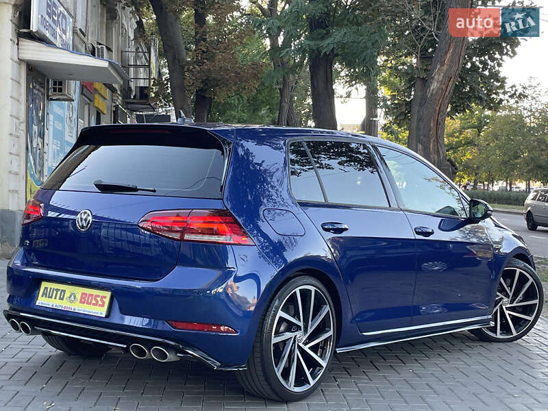 Хэтчбек Volkswagen Golf 2019 в Николаеве