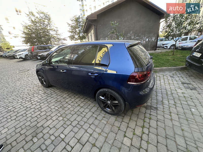 Хетчбек Volkswagen Golf 2011 в Івано-Франківську
